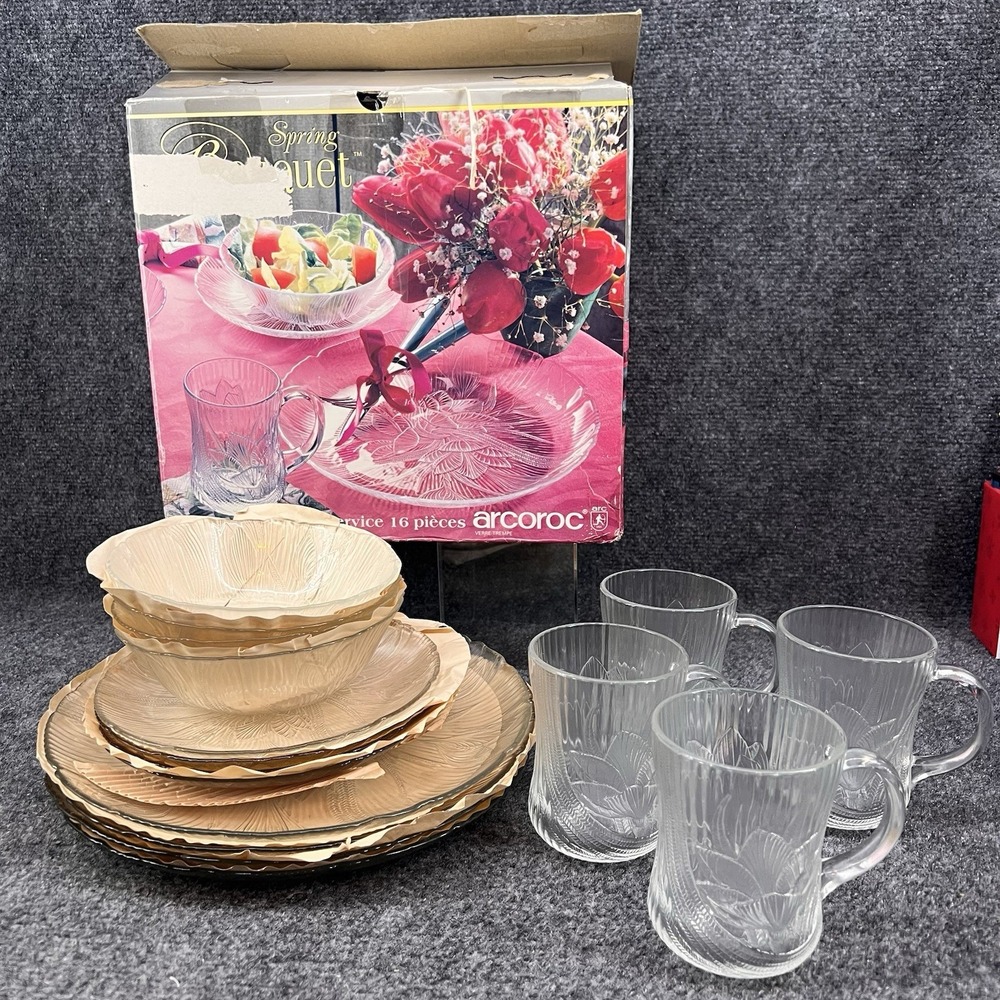 Arcoroc Spring Bouquet Canterbury Crocus 16 pc Glass Dinnerware Set Plates Bowls